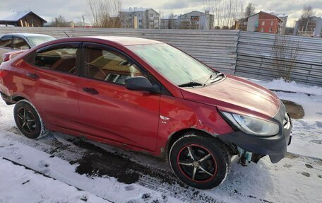 Hyundai Solaris II рестайлинг, 2013 год, 520 000 рублей, 2 фотография