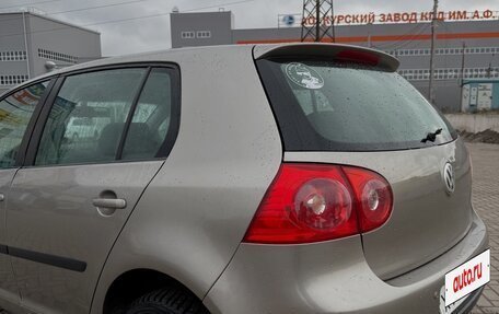 Volkswagen Golf V, 2004 год, 600 000 рублей, 4 фотография