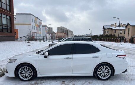 Toyota Camry, 2019 год, 3 100 000 рублей, 8 фотография