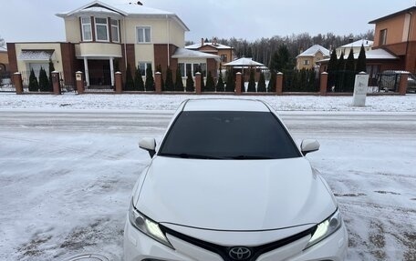 Toyota Camry, 2019 год, 3 100 000 рублей, 7 фотография