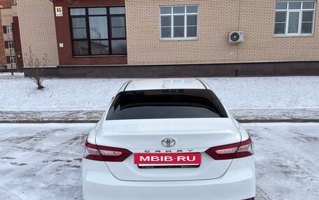 Toyota Camry, 2019 год, 3 100 000 рублей, 10 фотография