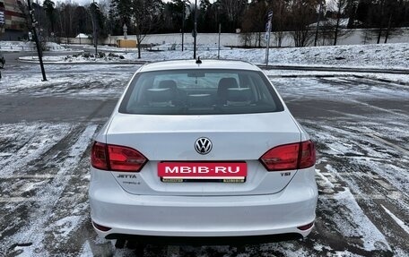 Volkswagen Jetta VI, 2012 год, 1 300 000 рублей, 5 фотография