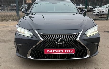 Lexus ES VII, 2019 год, 3 880 000 рублей, 16 фотография