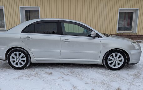 Toyota Avensis III рестайлинг, 2004 год, 720 000 рублей, 10 фотография