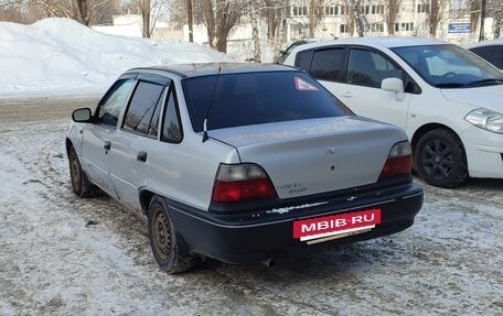 Daewoo Nexia I рестайлинг, 2000 год, 130 000 рублей, 8 фотография