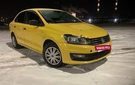 Volkswagen Polo VI (EU Market), 2018 год, 650 000 рублей, 2 фотография