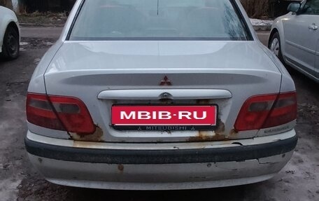 Mitsubishi Carisma I, 2000 год, 90 000 рублей, 5 фотография