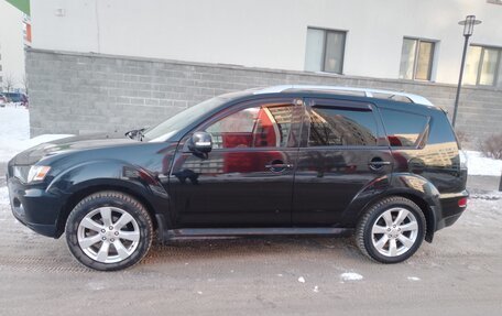 Mitsubishi Outlander III рестайлинг 3, 2010 год, 1 470 000 рублей, 4 фотография