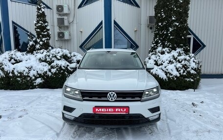 Volkswagen Tiguan II, 2017 год, 2 100 000 рублей, 3 фотография