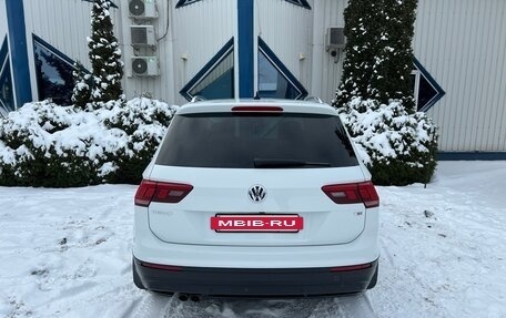 Volkswagen Tiguan II, 2017 год, 2 100 000 рублей, 8 фотография