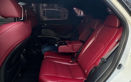 Lexus RX IV рестайлинг, 2016 год, 4 150 000 рублей, 10 фотография