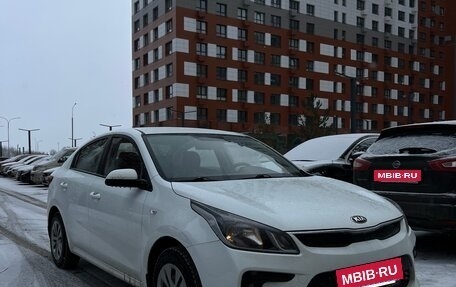 KIA Rio IV, 2018 год, 1 200 000 рублей, 4 фотография