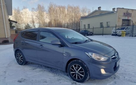 Hyundai Solaris II рестайлинг, 2012 год, 888 888 рублей, 6 фотография