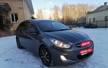 Hyundai Solaris II рестайлинг, 2012 год, 888 888 рублей, 4 фотография