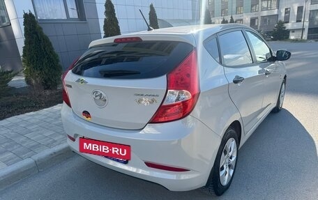 Hyundai Solaris II рестайлинг, 2015 год, 1 410 000 рублей, 3 фотография