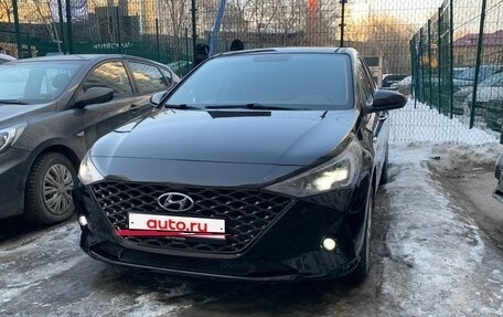 Hyundai Solaris II рестайлинг, 2021 год, 1 720 000 рублей, 2 фотография