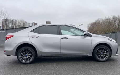 Toyota Corolla, 2018 год, 1 595 000 рублей, 2 фотография