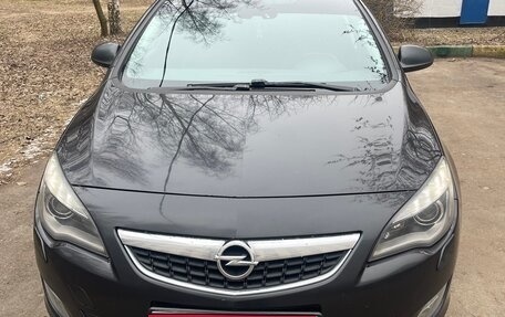 Opel Astra J, 2012 год, 880 000 рублей, 1 фотография