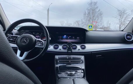 Mercedes-Benz E-Класс, 2020 год, 4 100 000 рублей, 14 фотография