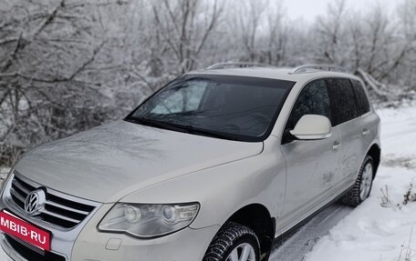 Volkswagen Touareg III, 2008 год, 1 400 000 рублей, 2 фотография