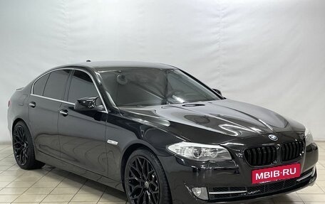 BMW 5 серия, 2012 год, 1 890 000 рублей, 2 фотография