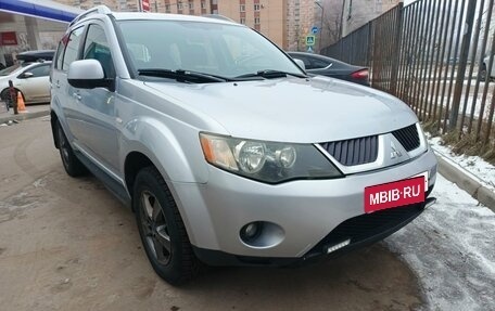 Mitsubishi Outlander III рестайлинг 3, 2008 год, 950 000 рублей, 3 фотография