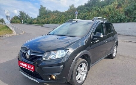 Renault Sandero II рестайлинг, 2016 год, 1 050 000 рублей, 2 фотография