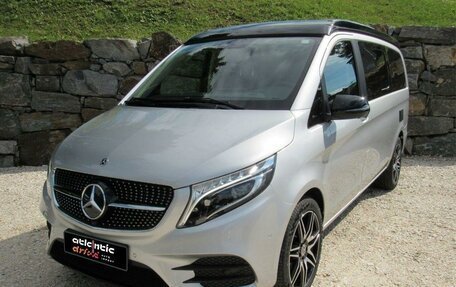 Mercedes-Benz V-Класс, 2022 год, 9 454 000 рублей, 3 фотография