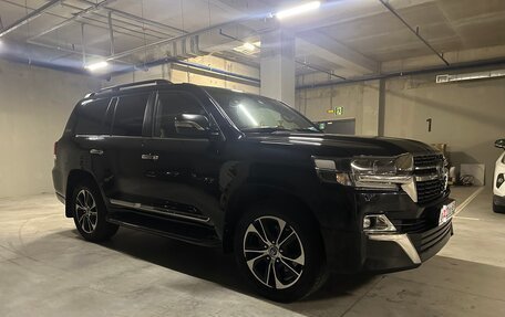 Toyota Land Cruiser 200, 2020 год, 8 900 000 рублей, 9 фотография