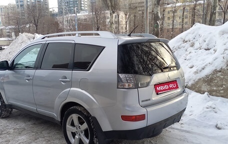 Mitsubishi Outlander III рестайлинг 3, 2008 год, 900 000 рублей, 7 фотография