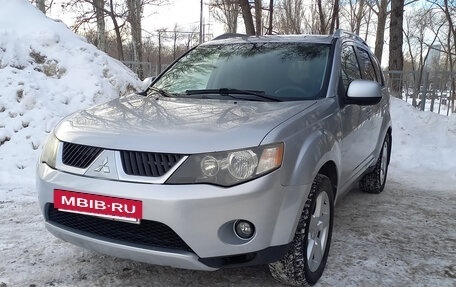 Mitsubishi Outlander III рестайлинг 3, 2008 год, 900 000 рублей, 2 фотография