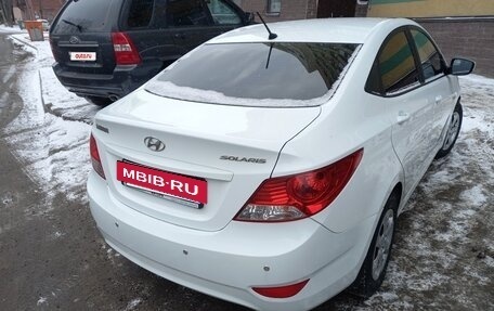 Hyundai Solaris II рестайлинг, 2013 год, 900 000 рублей, 10 фотография