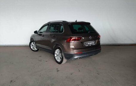 Volkswagen Tiguan II, 2017 год, 2 680 000 рублей, 4 фотография