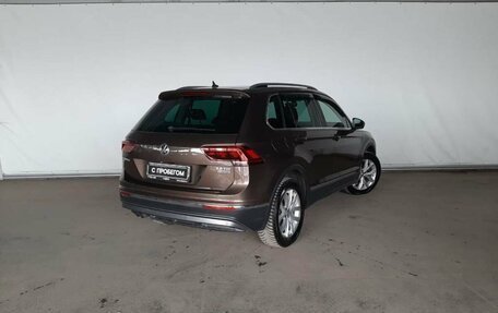 Volkswagen Tiguan II, 2017 год, 2 680 000 рублей, 6 фотография