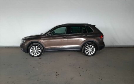 Volkswagen Tiguan II, 2017 год, 2 680 000 рублей, 7 фотография