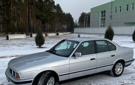 BMW 5 серия, 1993 год, 335 000 рублей, 3 фотография