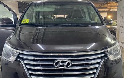 Hyundai Grand Starex Grand Starex I рестайлинг 2, 2018 год, 3 650 000 рублей, 1 фотография