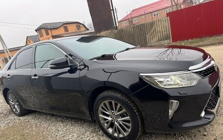 Toyota Camry, 2017 год, 2 390 000 рублей, 3 фотография