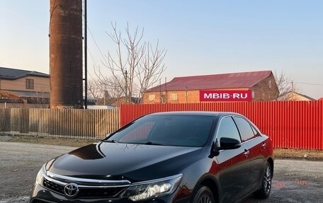 Toyota Camry, 2017 год, 2 390 000 рублей, 11 фотография