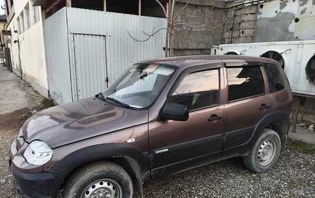 Chevrolet Niva I рестайлинг, 2012 год, 550 000 рублей, 2 фотография