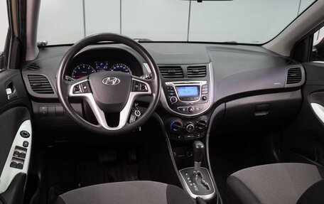 Hyundai Solaris II рестайлинг, 2012 год, 899 000 рублей, 6 фотография