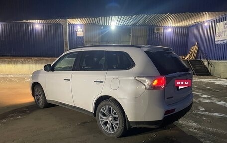 Mitsubishi Outlander III рестайлинг 3, 2012 год, 1 490 000 рублей, 7 фотография