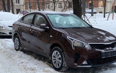 KIA Rio IV, 2021 год, 1 250 000 рублей, 1 фотография