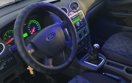 Ford Focus II рестайлинг, 2005 год, 400 000 рублей, 3 фотография