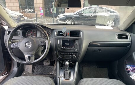 Volkswagen Jetta VI, 2012 год, 825 000 рублей, 4 фотография