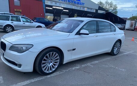 BMW 7 серия, 2011 год, 1 850 000 рублей, 4 фотография