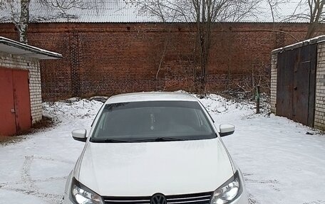 Volkswagen Polo VI (EU Market), 2013 год, 860 000 рублей, 2 фотография