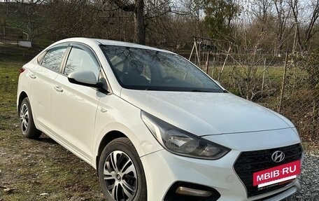 Hyundai Solaris II рестайлинг, 2018 год, 1 100 000 рублей, 2 фотография