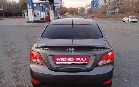 Hyundai Solaris II рестайлинг, 2011 год, 560 000 рублей, 2 фотография