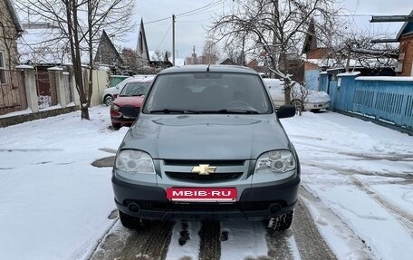 Chevrolet Niva I рестайлинг, 2010 год, 750 000 рублей, 2 фотография